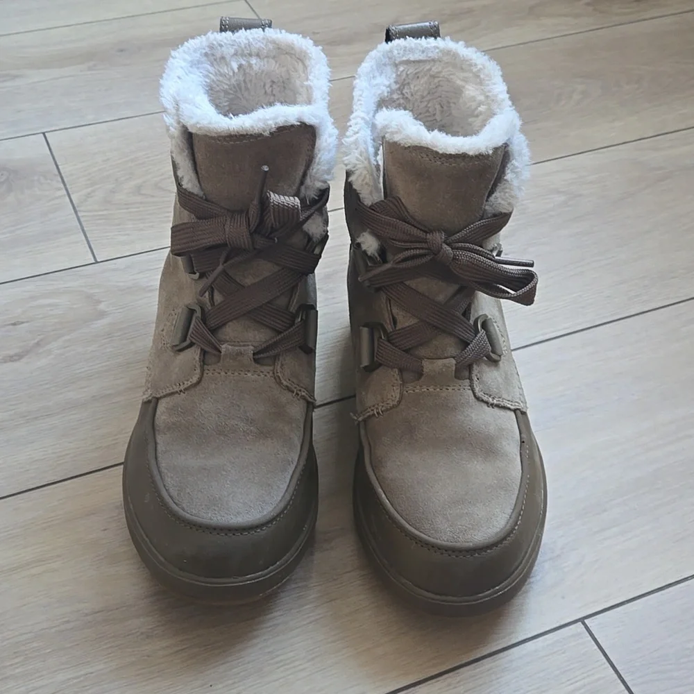 Sorel Women's Tivoli IV Waterproof Boots sz 8.5 - Picture 2 of 7